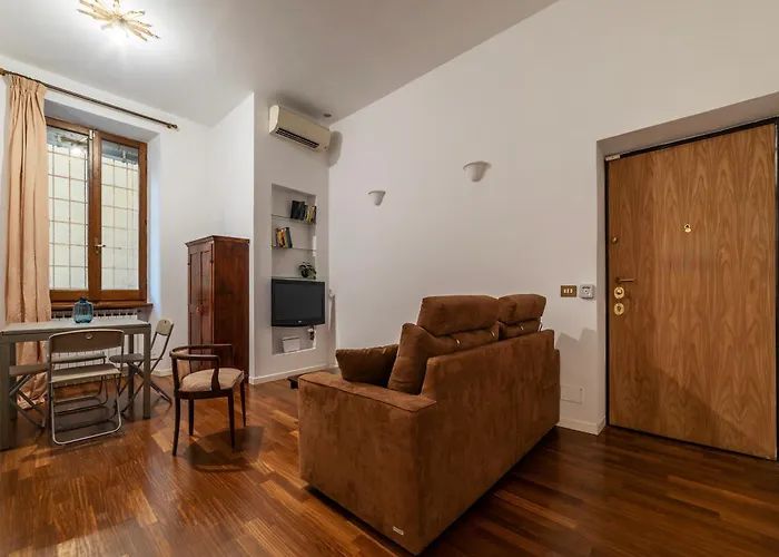 A Stone's Throw From The Colosseum! Apartament Rzym